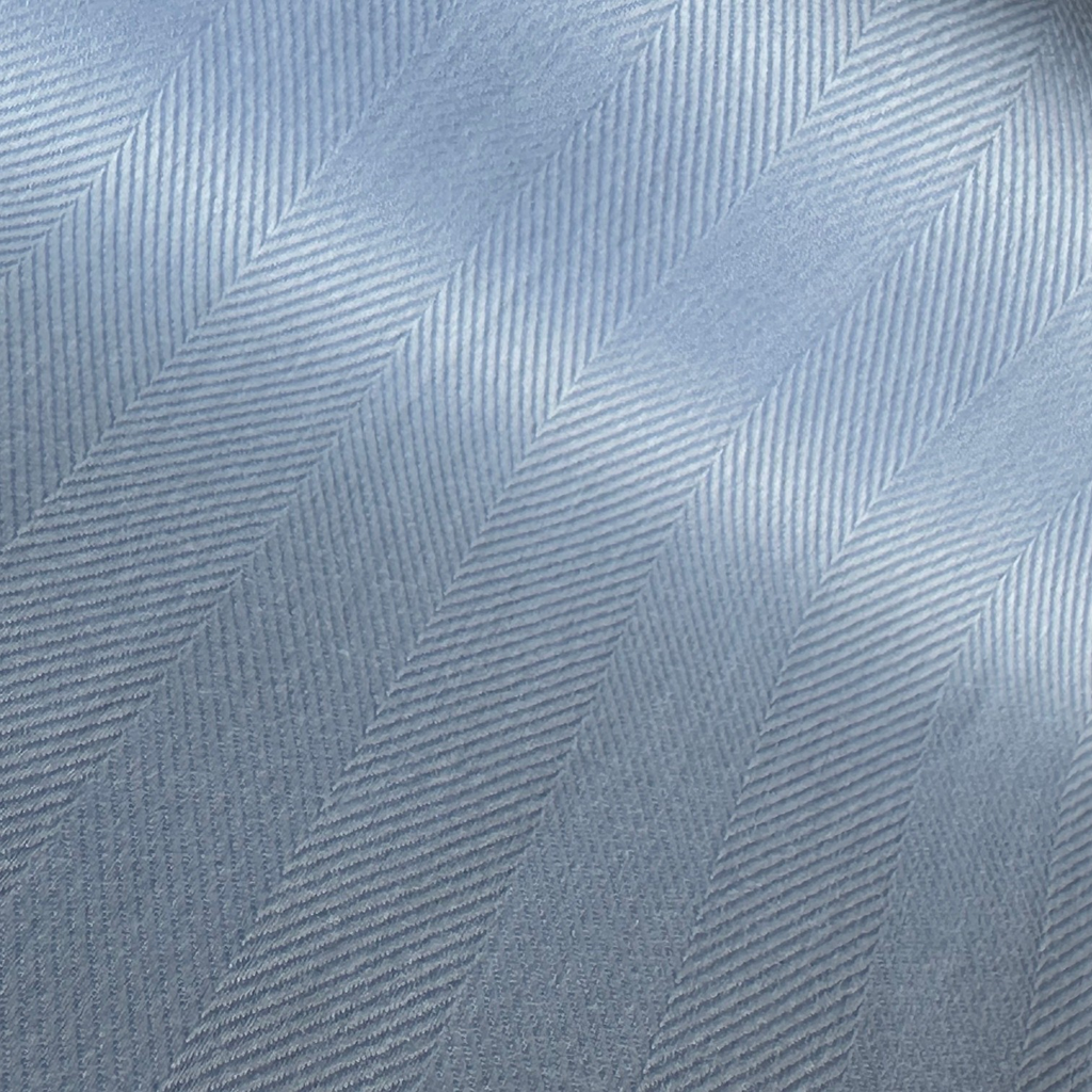 Hellblaues Herringbone Hemd  |  100% Baumwolle