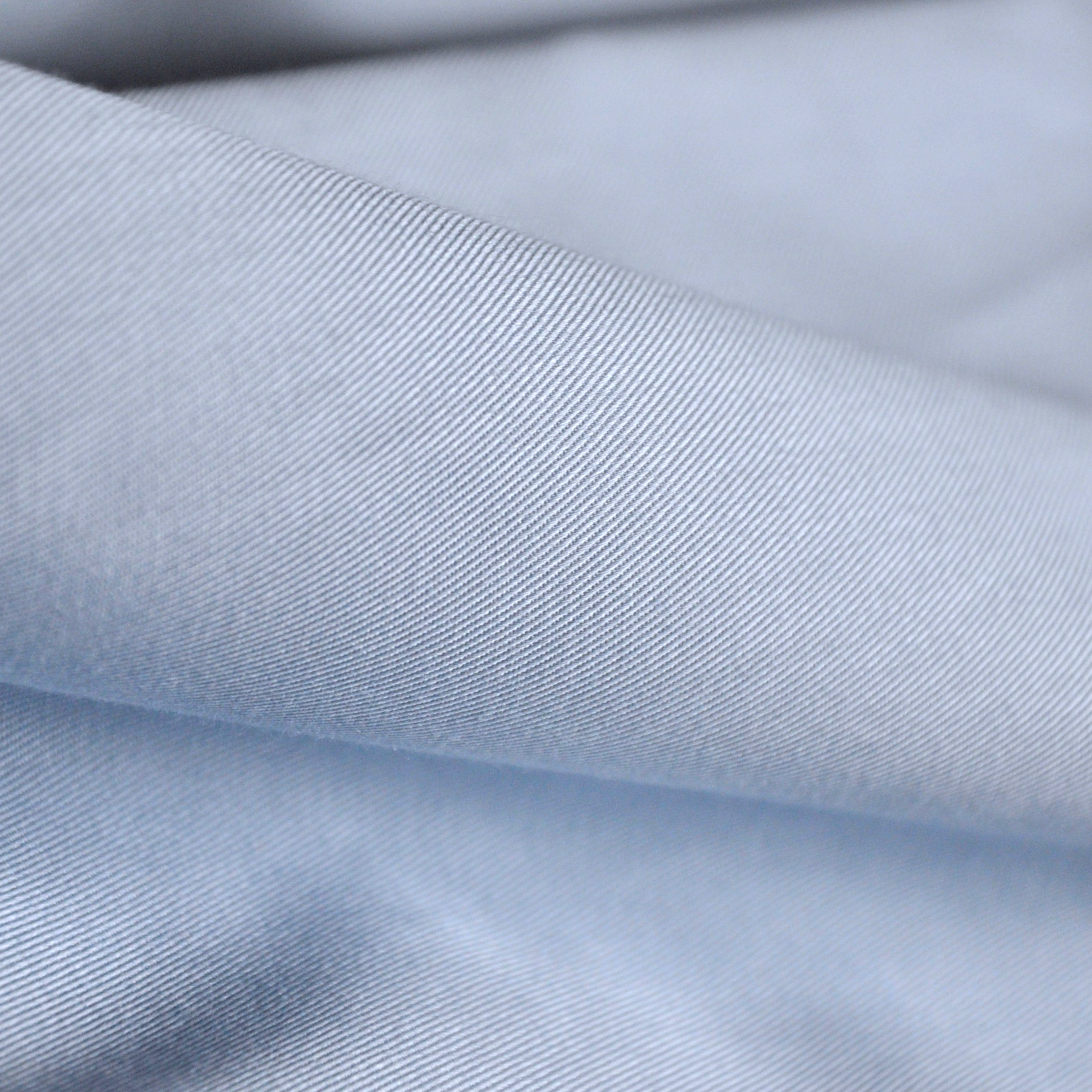 Hellblaues Twill-Hemd  |  100% Baumwolle